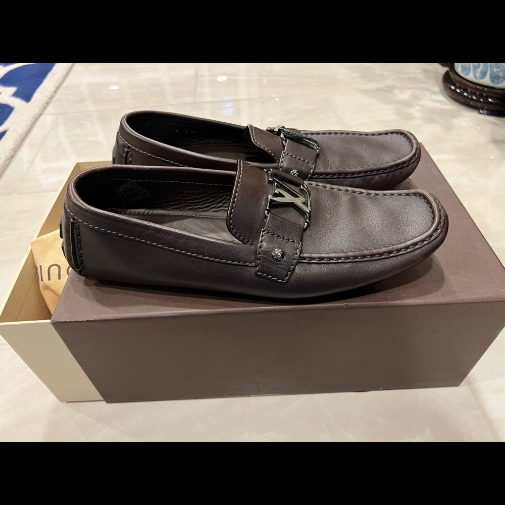 Louis Vuitton monte carlo size 10 US.